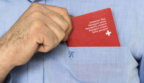 Pasaporta zvicerane është ‘dokumenti më i bukur i identitetit në botë’