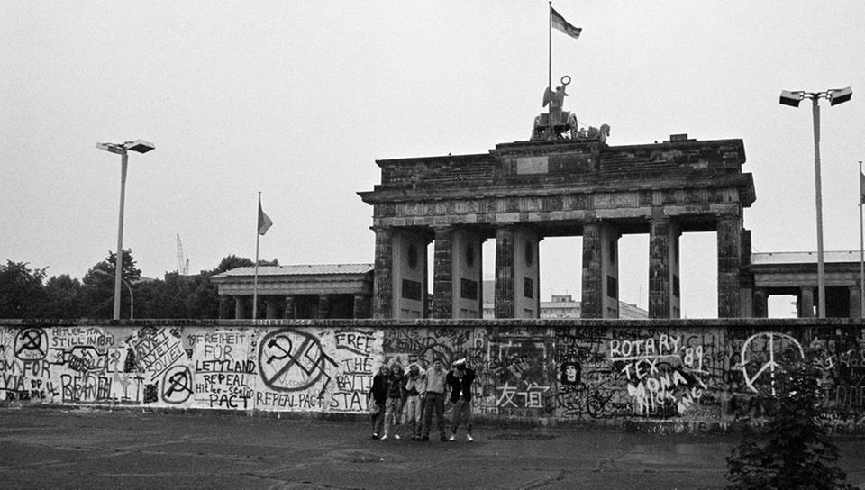 Si dhe pse u ndërtua Muri i Berlinit? - Albinfo
