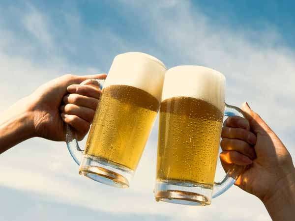 Zvicër  Mbi 8 milionë orë mungesa në punë janë për shkak të alkoolit