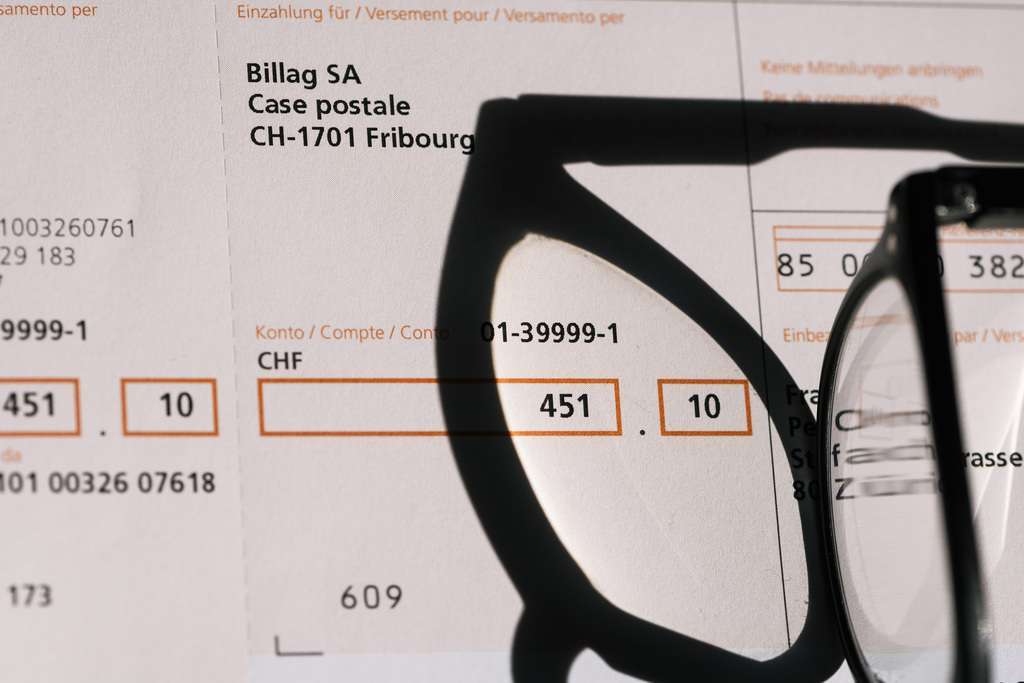 Faturat në letër do të jenë falas  Parlamentarët kërkojnë heqjen e tarifave