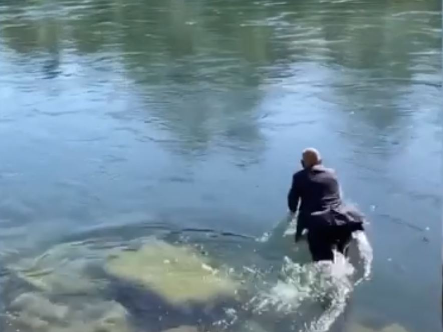 Kosovari shpëton 71-vjeçarin nga lumi Aare në Zvicër: Heroizëm në moment kritike

