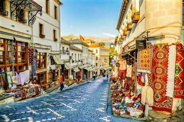 Gjirokastër, mbi 1300 turistë vendas e të huaj në tetor