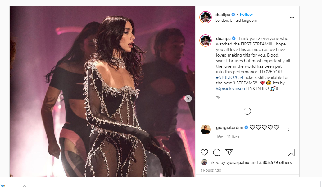 Dua Lipa, e emocionuar pas koncertit të mbrëmshëm