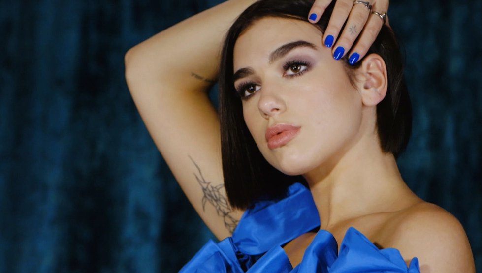 Dua Lipa së shpejti me këngë të re