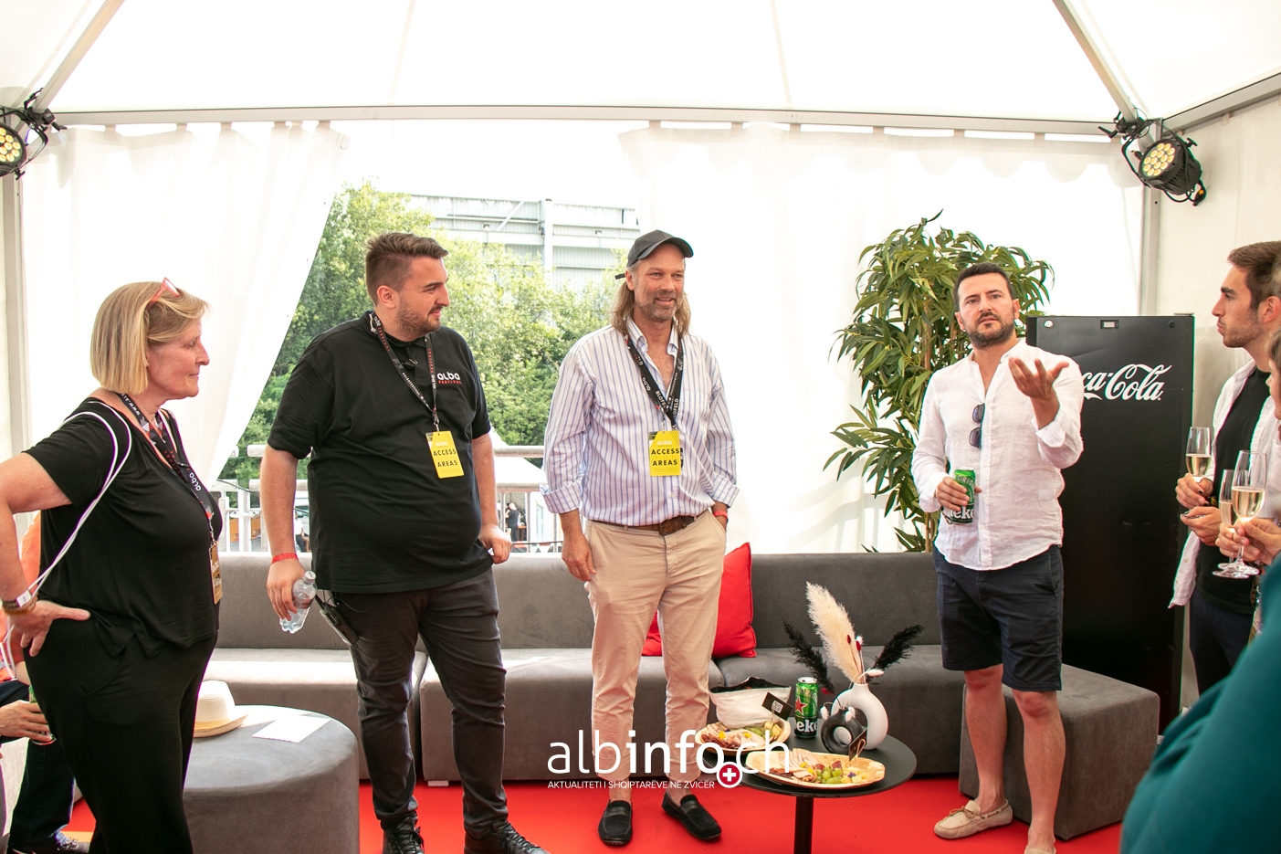 Politikanët debatojnë mbi festivalin, në margjinat e Alba Festivalit