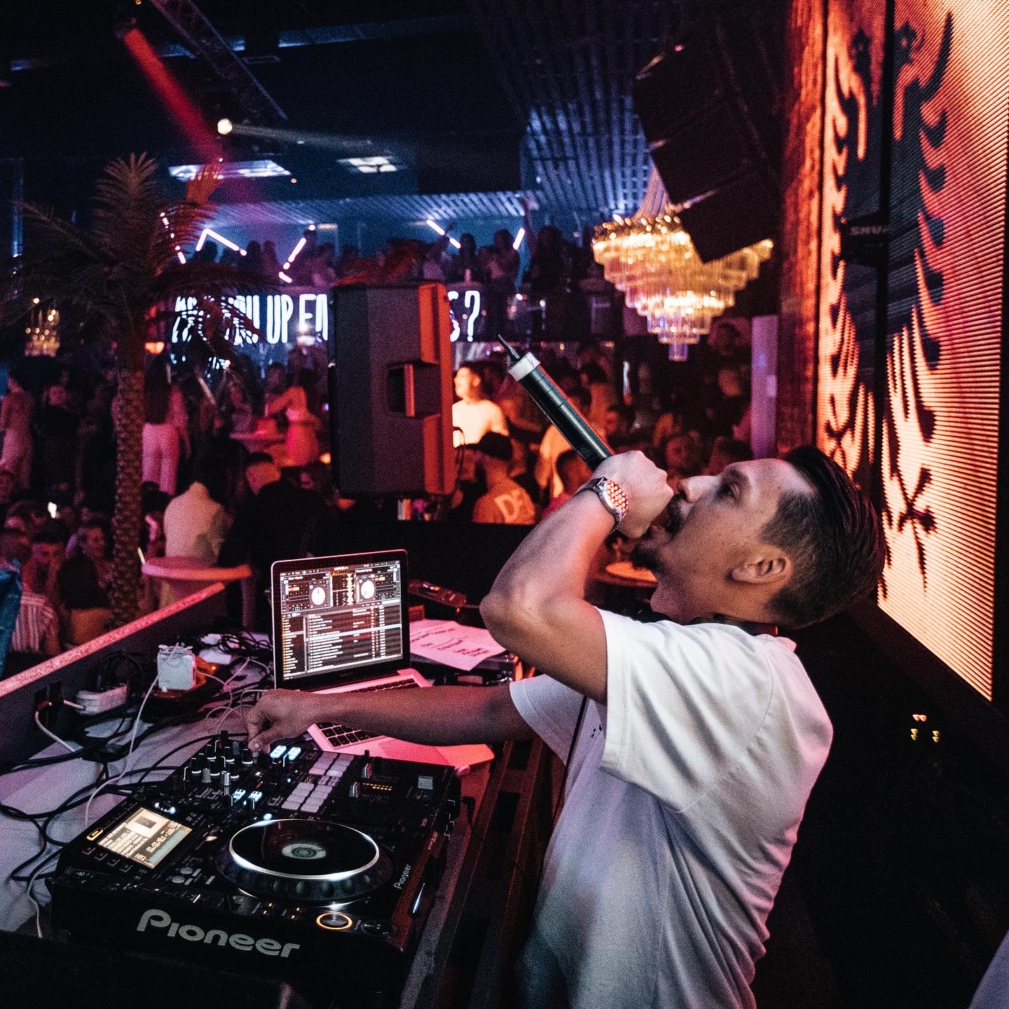 Jeton Kadriu, DJ resident në njërin ndër klubet më të mëdhenj në Evropë