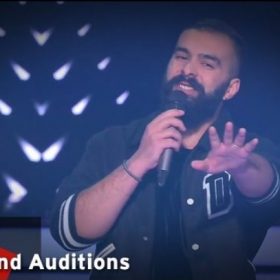 Shqiptari që mahniti jurinë në “The Voice of Greece”
