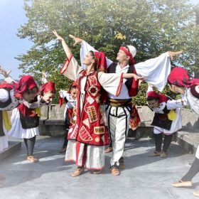 Ansamblet shqiptare që u japin jetë festave tona në Zvicër