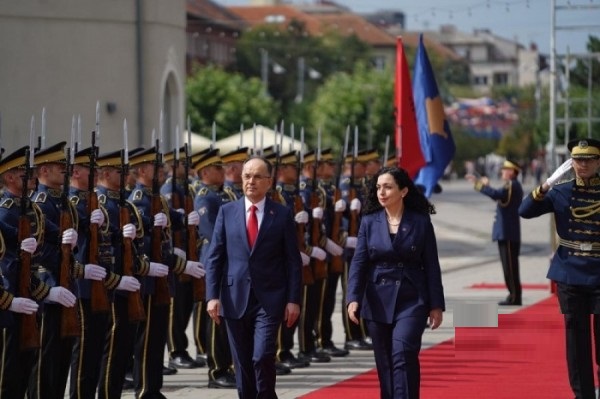 Presidenti i Shqipërisë, Begaj, sot në Kosovë