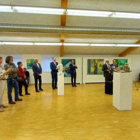 Austri: Ekspozitë me 40 punime nga skulptori Destan Gashi dhe piktorja Barbara Gashi