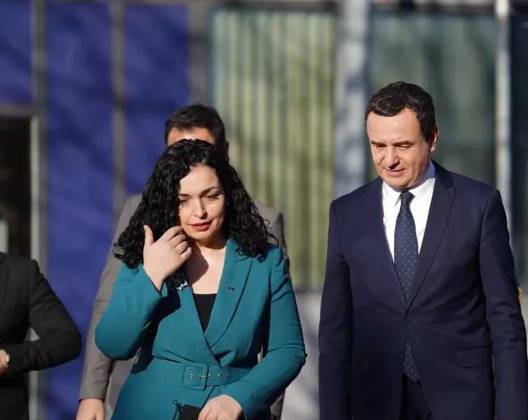 Kurti nuk përgjigjet për kandidaturën e mundshme të Vjosa Osmanit