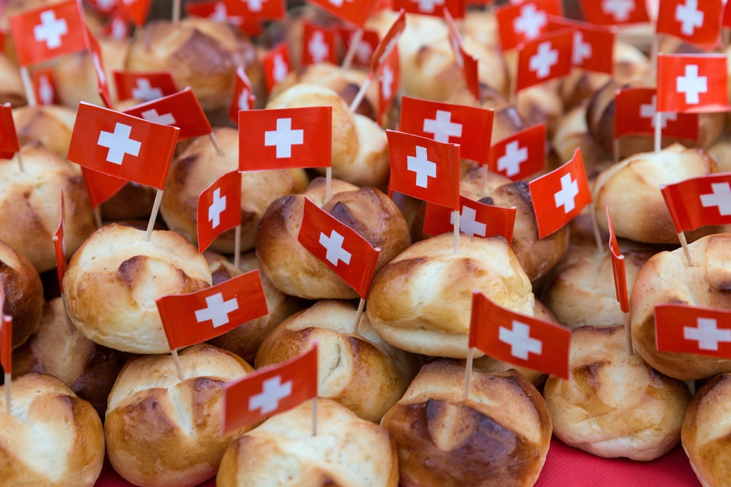 Fermerët zviceranë kritikojnë bukët me çmim 1 CHF dhe uljen e çmimeve