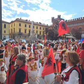 Itali: Prezantohen vlerat kulturore dhe traditat shqiptare