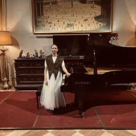 Romë: Pianistja Melisa Ibrahimi shkëlqen në koncertin recital