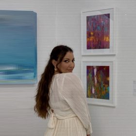 Artistja shqiptare nga Cyrihu hap ekspozita në Paris, Madrid e Nju-Jork
