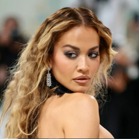 Rita Ora këtë muaj lanson linjën e saj për këto produkte