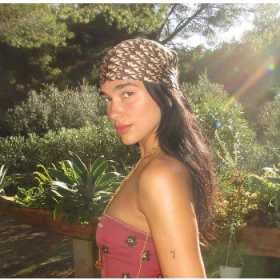 Dua Lipa publikon albumin e saj të tretë