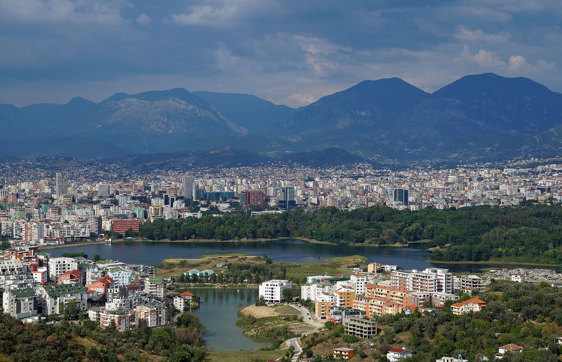 Sa është metri katror i banesave në Shqipëri
