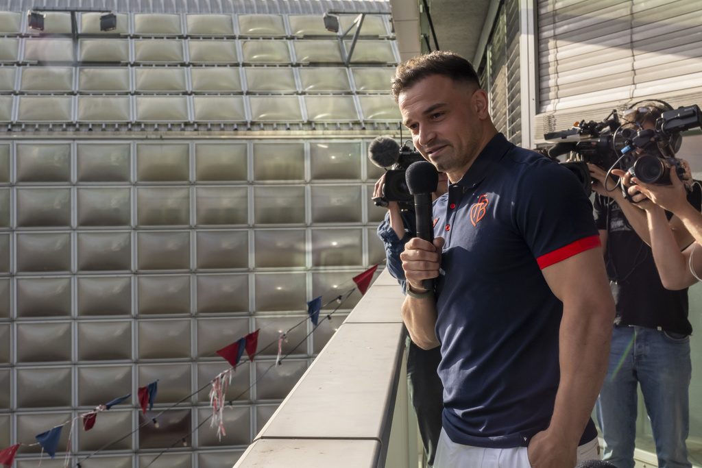 Xherdan Shaqiri lë të hapur mundësinë e largimit nga Baseli