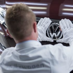 Kriza e Volkswagen prek Zvicrën: 110 vende pune në rrezik
