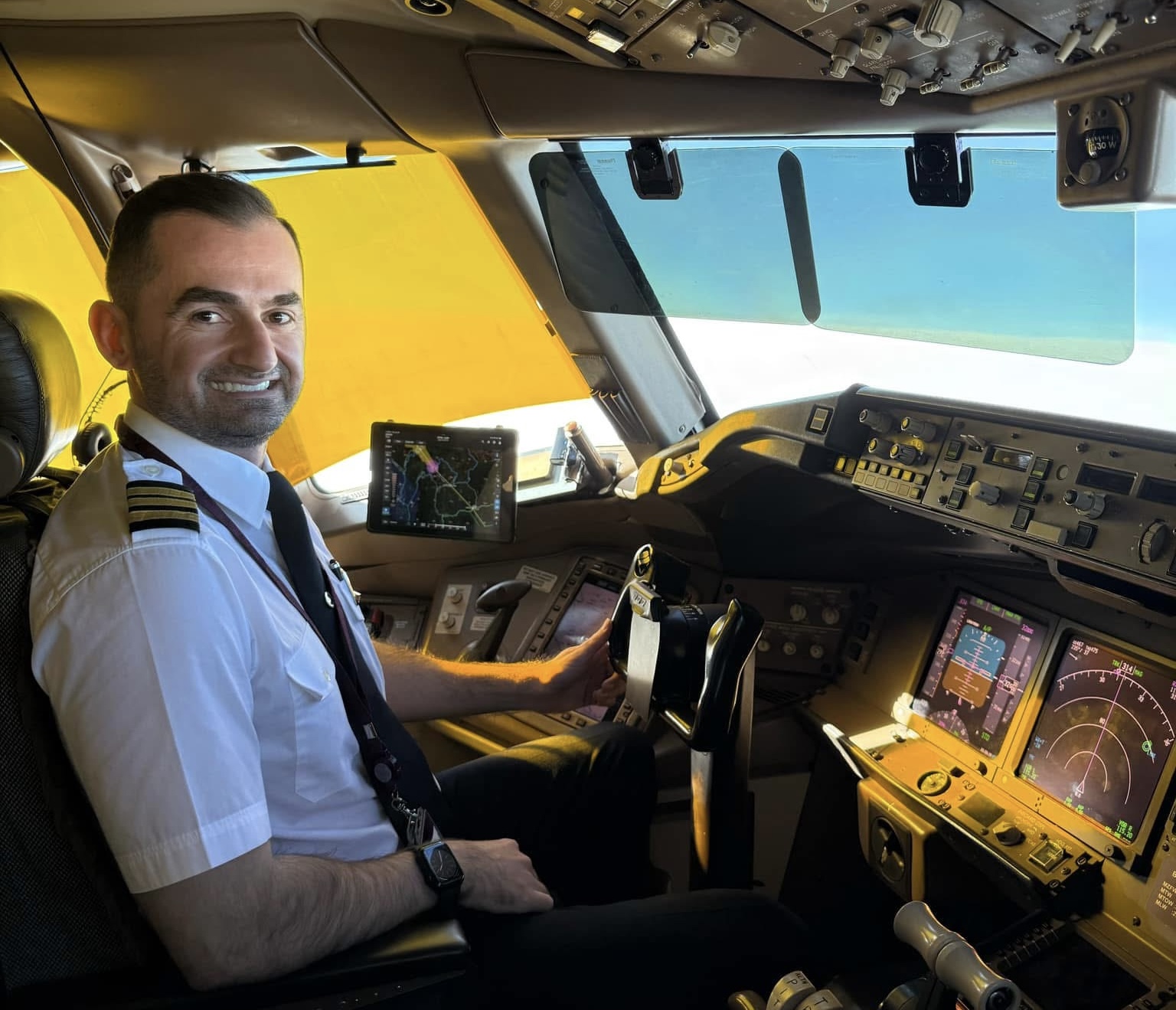 Veton Breznica, piloti që drejtoi për 14 orë aeroplanin drejt Nju-Jorkut