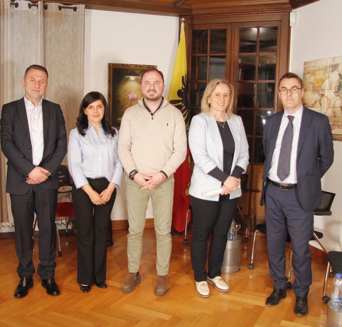 Ftesë për debat të hapur me kandidatët shqiptarë të zgjedhjeve në Gjenevë