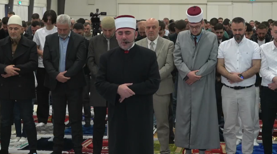 Falet namazi i Fitër Bajramit në Lozanë