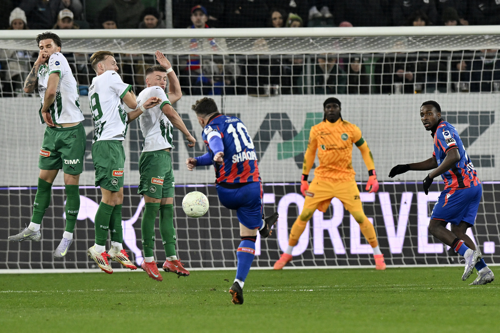 Shaqiri shkëlqen në Basel, por a është i mundur rikthimi në kombëtaren e Zvicrës?