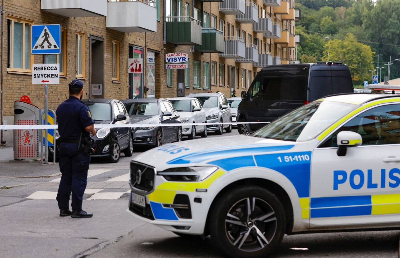 Një adoleshent, i dyshuari kryesor për sulmin që la tre të vdekur në Suedi