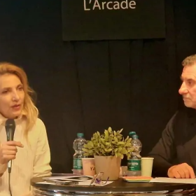 Mimoza Ahmeti magjeps Gjenevën me një mbrëmje poetike