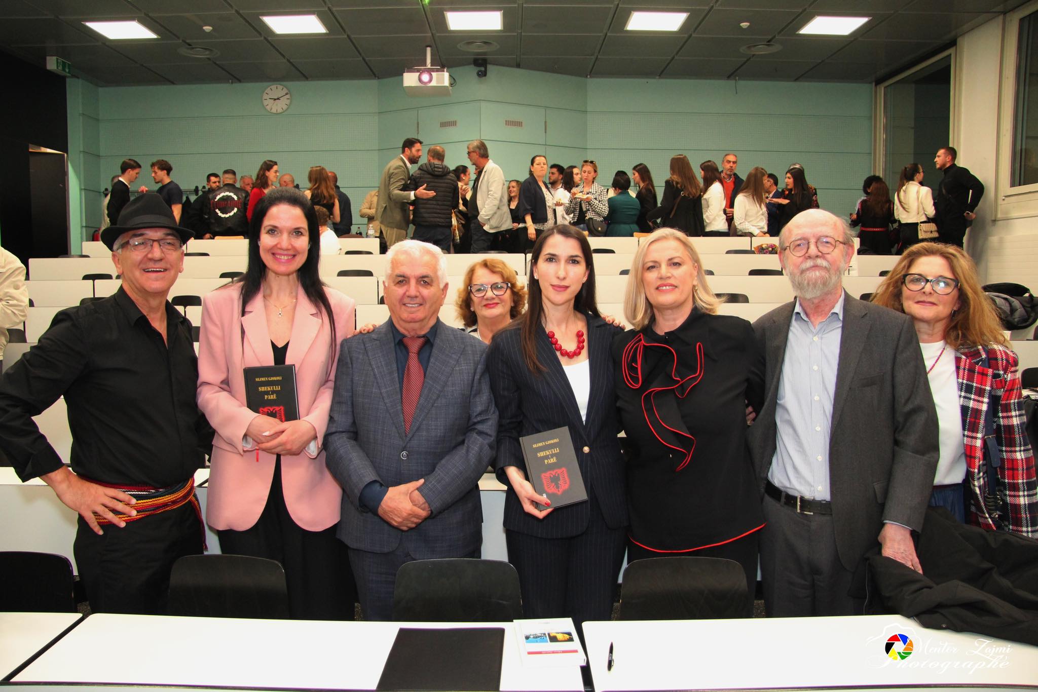 Gjenevë: U promovua libri “Shekulli i parë” në një festë të kujtesës historike