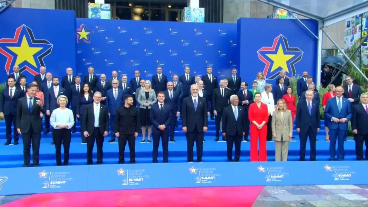 Liderët evropian në Samitin e Komunitetit Europian në Tiranë