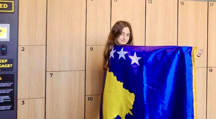 Paris: Rajana me 4 medalje në garën ndërkombëtare të gjuhës angleze
