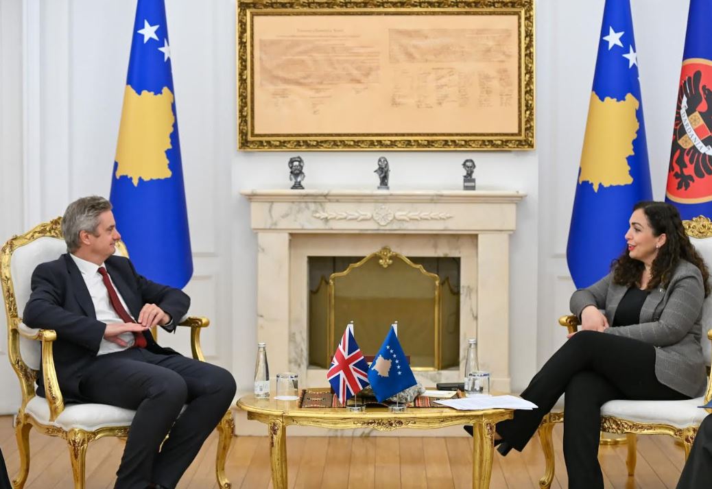 Ambasadori britanik i shqetësuar për kërcënimet ndaj Vjosa Osmanit