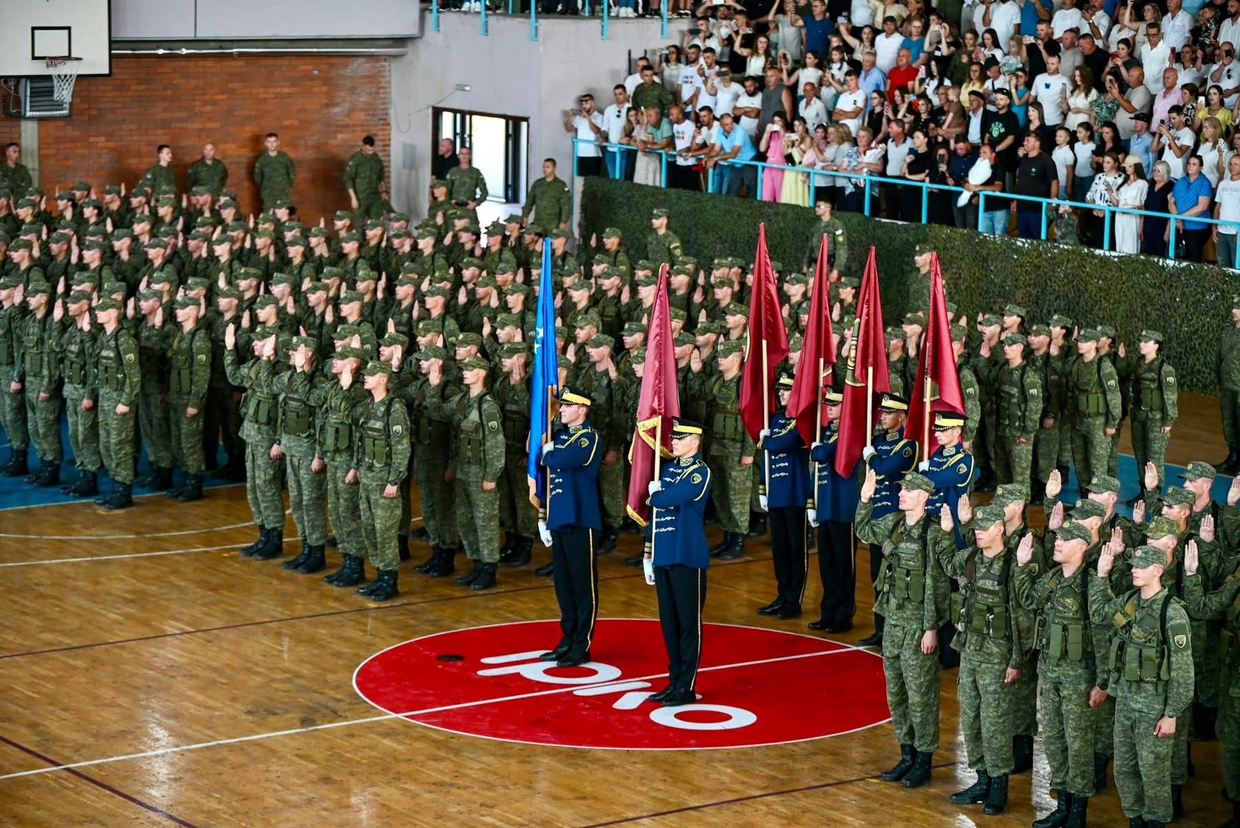Presidentja Osmani: Nga 350 uniforma, një zë i vetëm për Kosovën