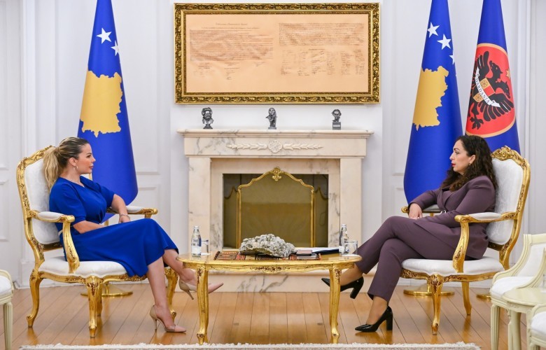 Osmani vazhdon takimet për ngërçin politik, pret Duda Baljen