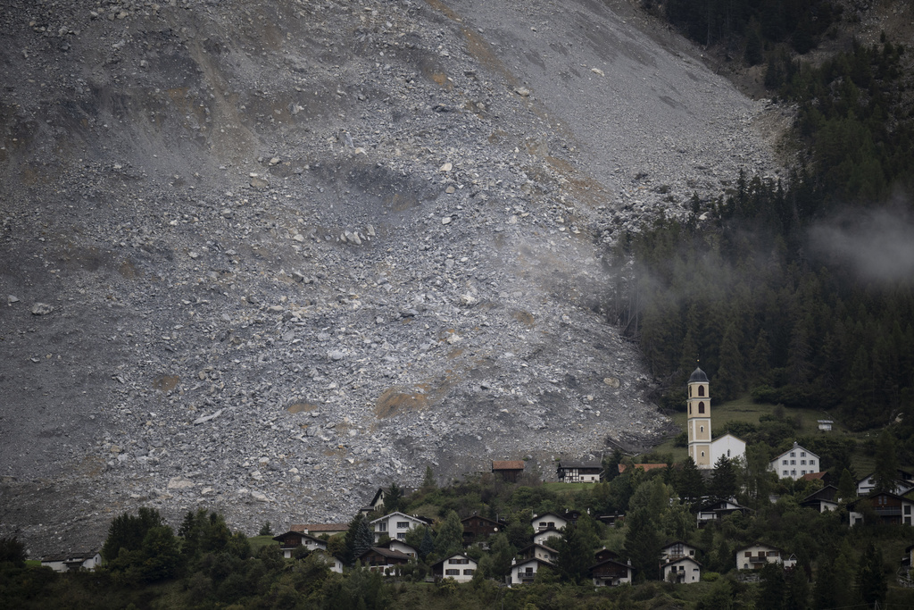 Rriten kërkesat për zhvendosje nga fshati Brienz në Zvicër