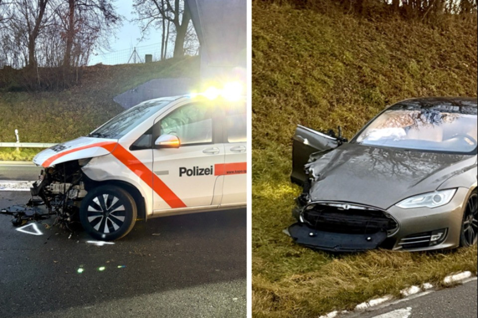 Tesla godet një automjet policie  duke shkaktuar dëme prej 100 000 frangash