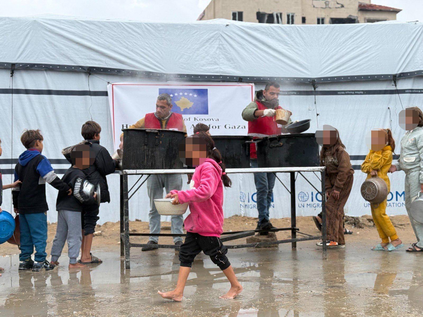 Ndihma humanitare e Kosovës mbërrin në Gaza dhe nis shpërndarja për familjet në nevojë