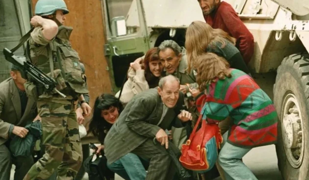  Turistët snajperistë   Kush ishin të huajt në rrethimin e Sarajevës 