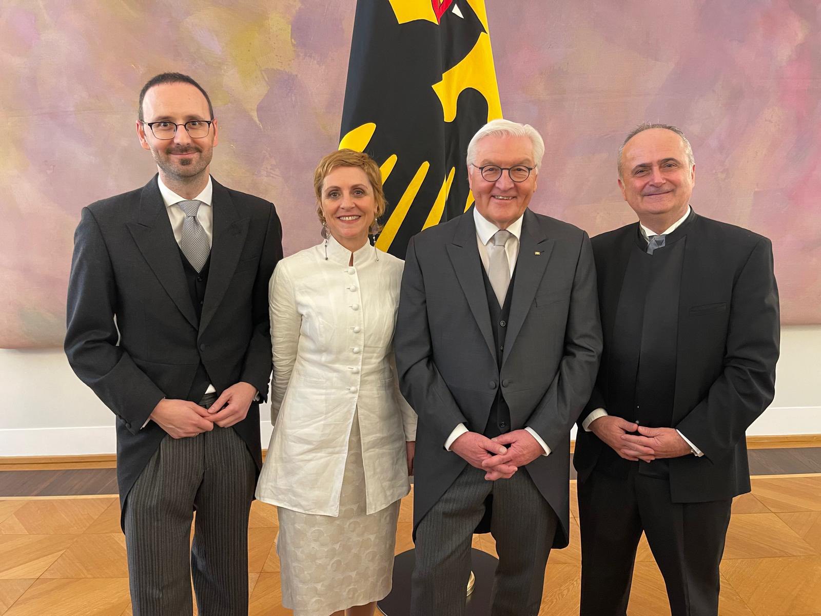 Ambasadori i Kosovës në Gjermani i nderuar me pjesëmarrjen në pritjen tradicionale për Vitin e Ri