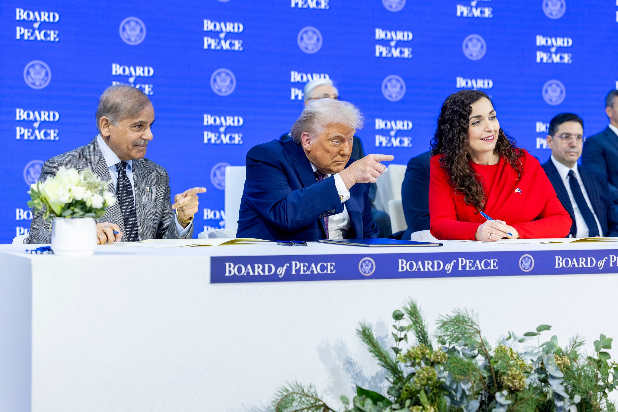 Nënshkruhet  Bordi i Paqes   pjesë edhe Kosova