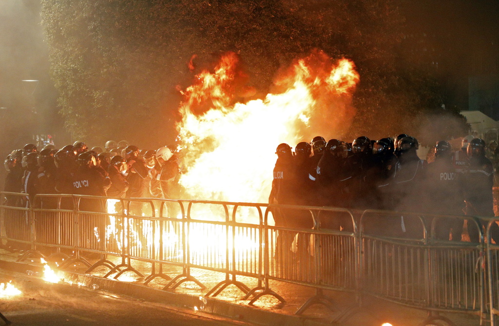 Arrestime e lëndime  çka ndodhi në protestën e opozitës