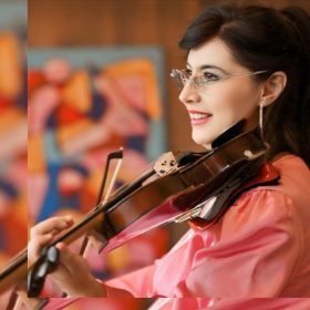 Violinistja shqiptare Ina Kosturi fiton çmimin “Kompozim Origjinal” në Angli