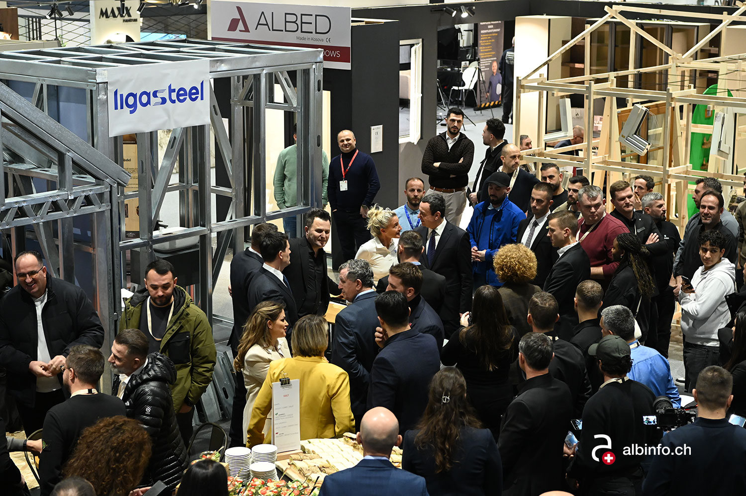 Kurti nga Davosi në mesin e kompanive kosovare në Swissbau në Bazel