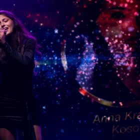 “Trim mbi trima” jehon në Muzeun e Vjenës nga zëri i 14-vjeçares Anna Krasniqi