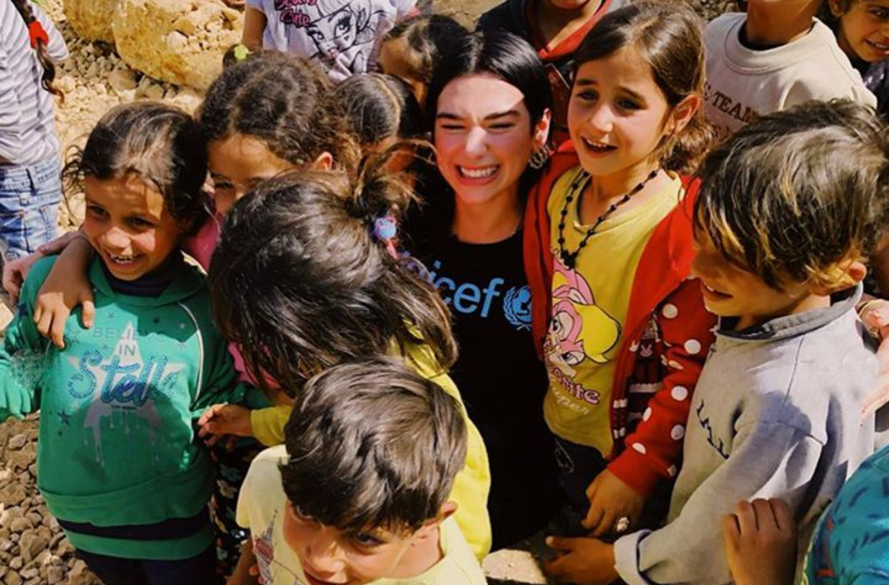 Dua Lipa frymëzon emrat e foshnjave në 2026