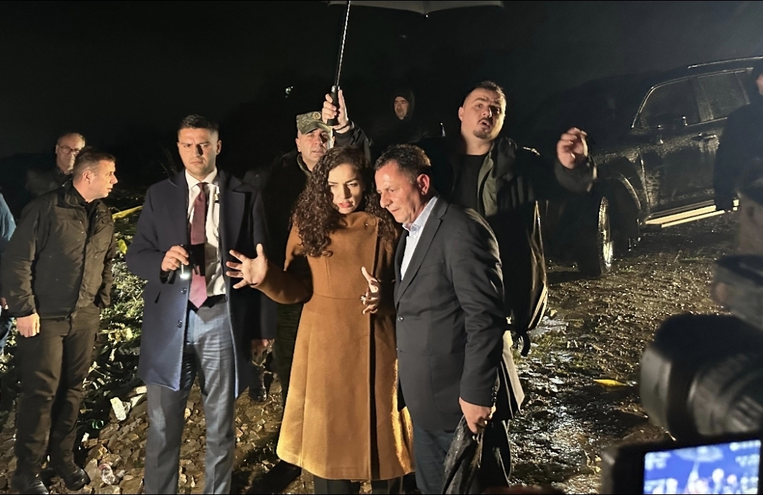 Presidentja Osmani viziton Malishevën  njihet nga afër me situatën pas reshjeve të fundit