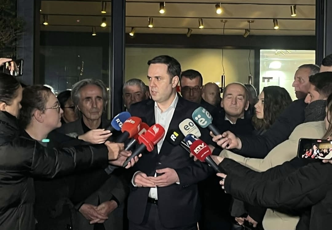 Abdixhiku vë në dispozicion dorëheqjen  vendimi i takon Kuvendit të LDK së
