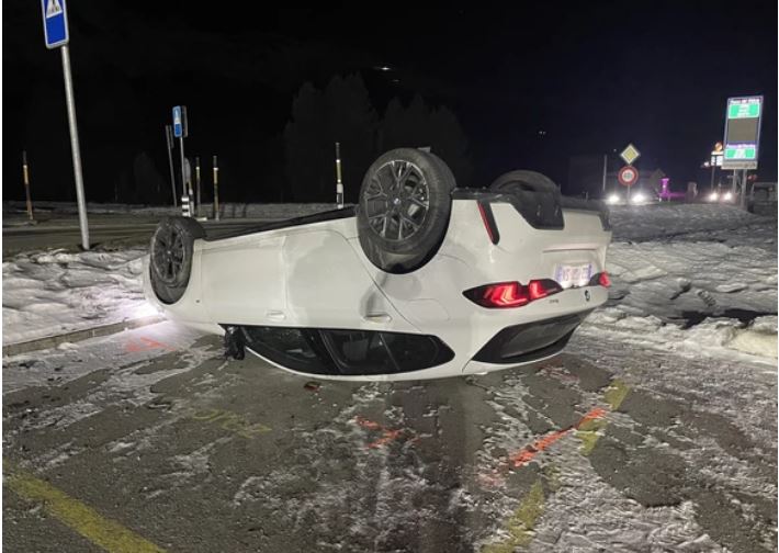 Aksident i rëndë në Waldshut‑Tiengen  6 të lënduar  përfshirë tre fëmijë të vegjël